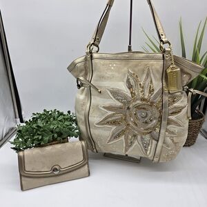 A1273-19577 Coach Audrey Sunflower Studded Limited Edition Tote Purse Wallet